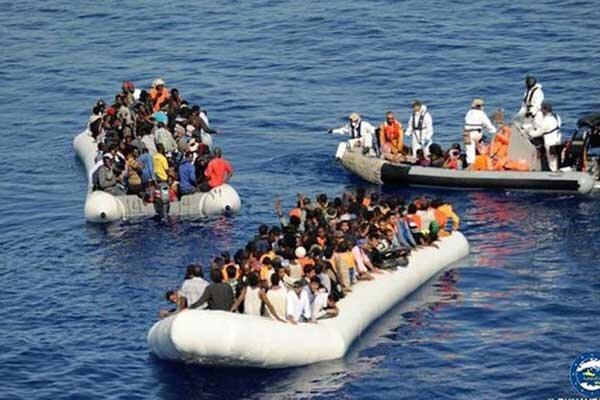 بازداشت 50 مهاجر غیرقانونی توسط مرزبانی انگلیس ، ایرانی بازداشت 50 مهاجر غیرقانونی توسط مرزبانی انگلیس ، ایرانی هم هست