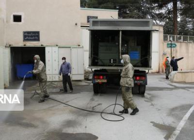 خبرنگاران ضدعفونی بیمارستان های همدان با خودروهای ارتش