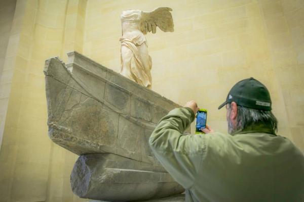 تدوین منشور عکاسی و فیلمبرداری از اشیا در موزه ها